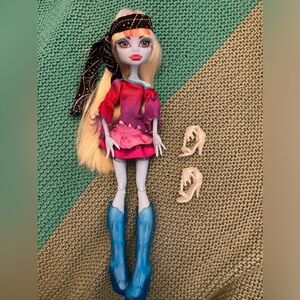 Abbey Bominable Music Festival doll